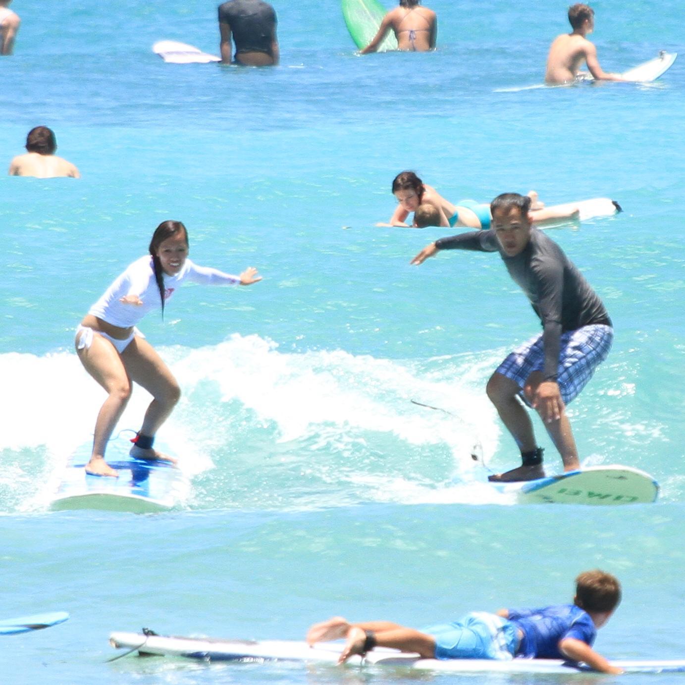 Party wave!