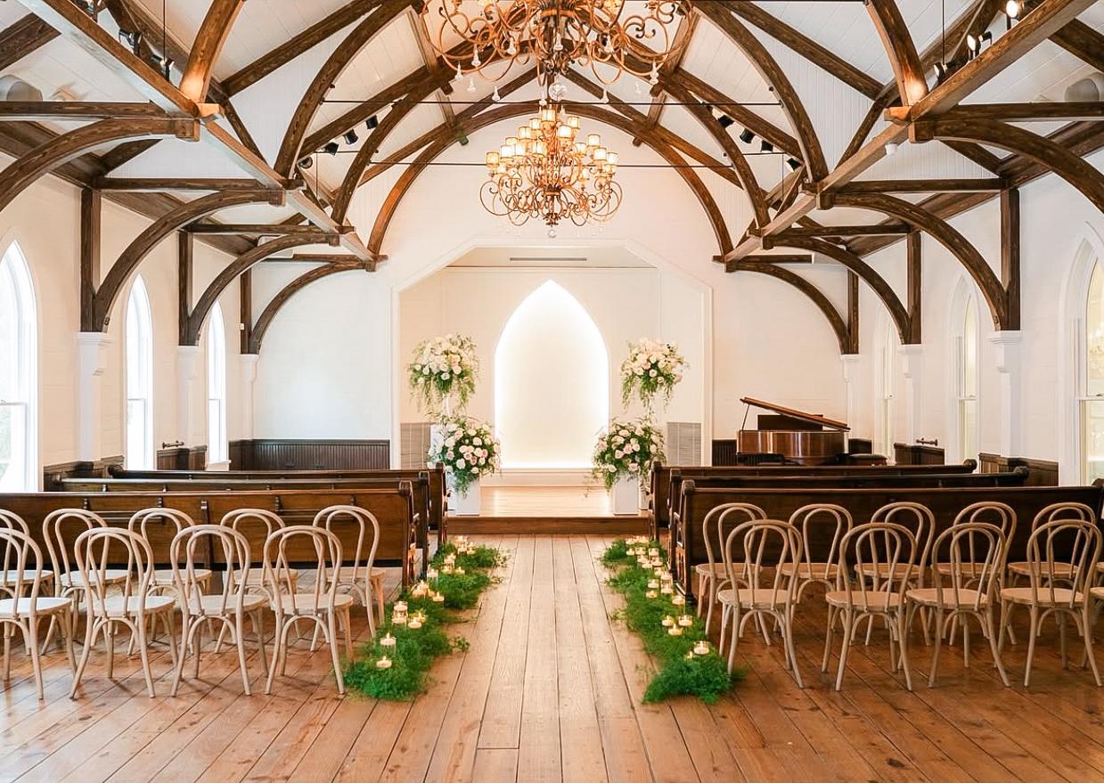 The Wedding Website of Gabrielle Dawes and Alex Mills