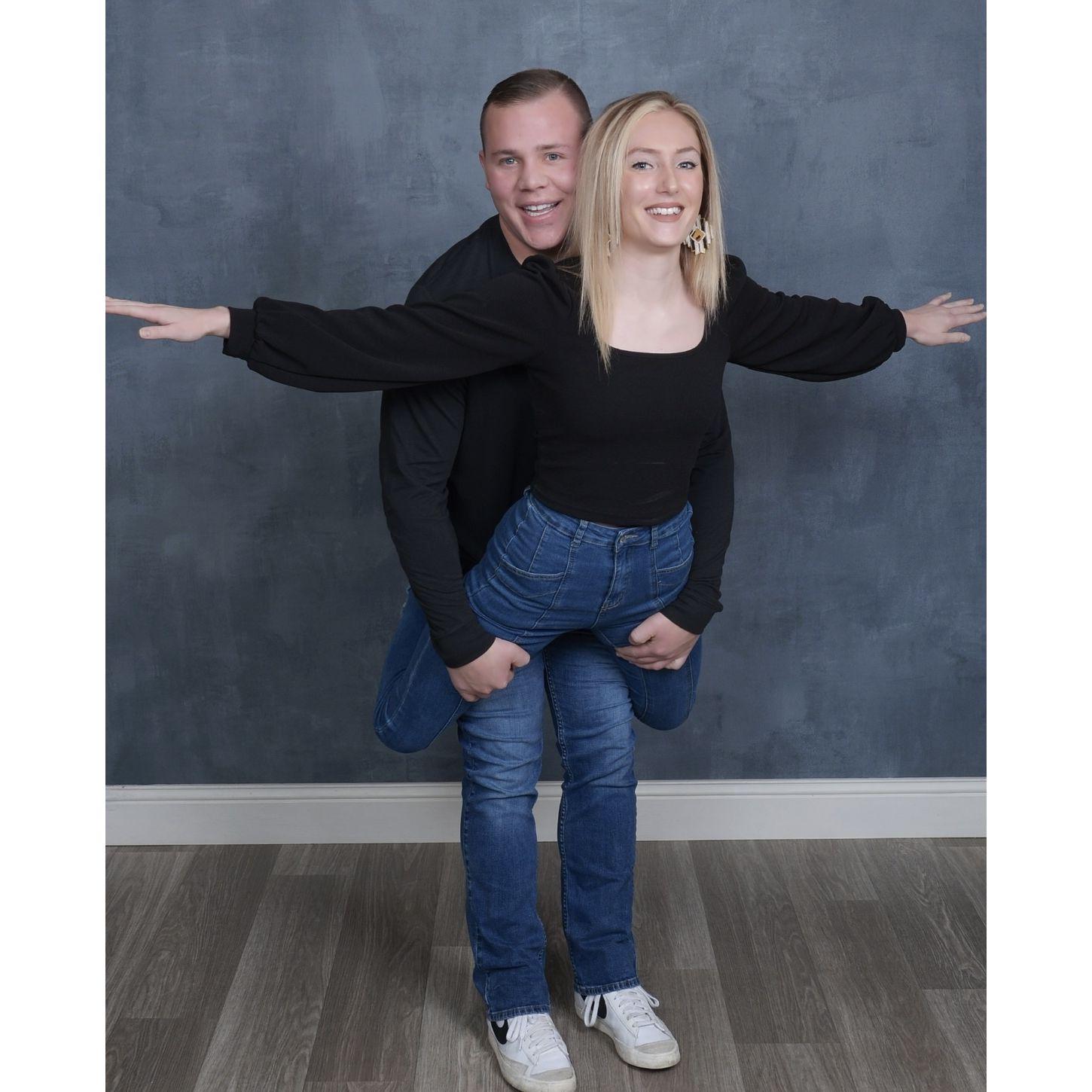 "Awkward" Family Photos Session