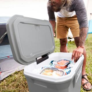 316 Series 65-Quart Wheeled Cooler