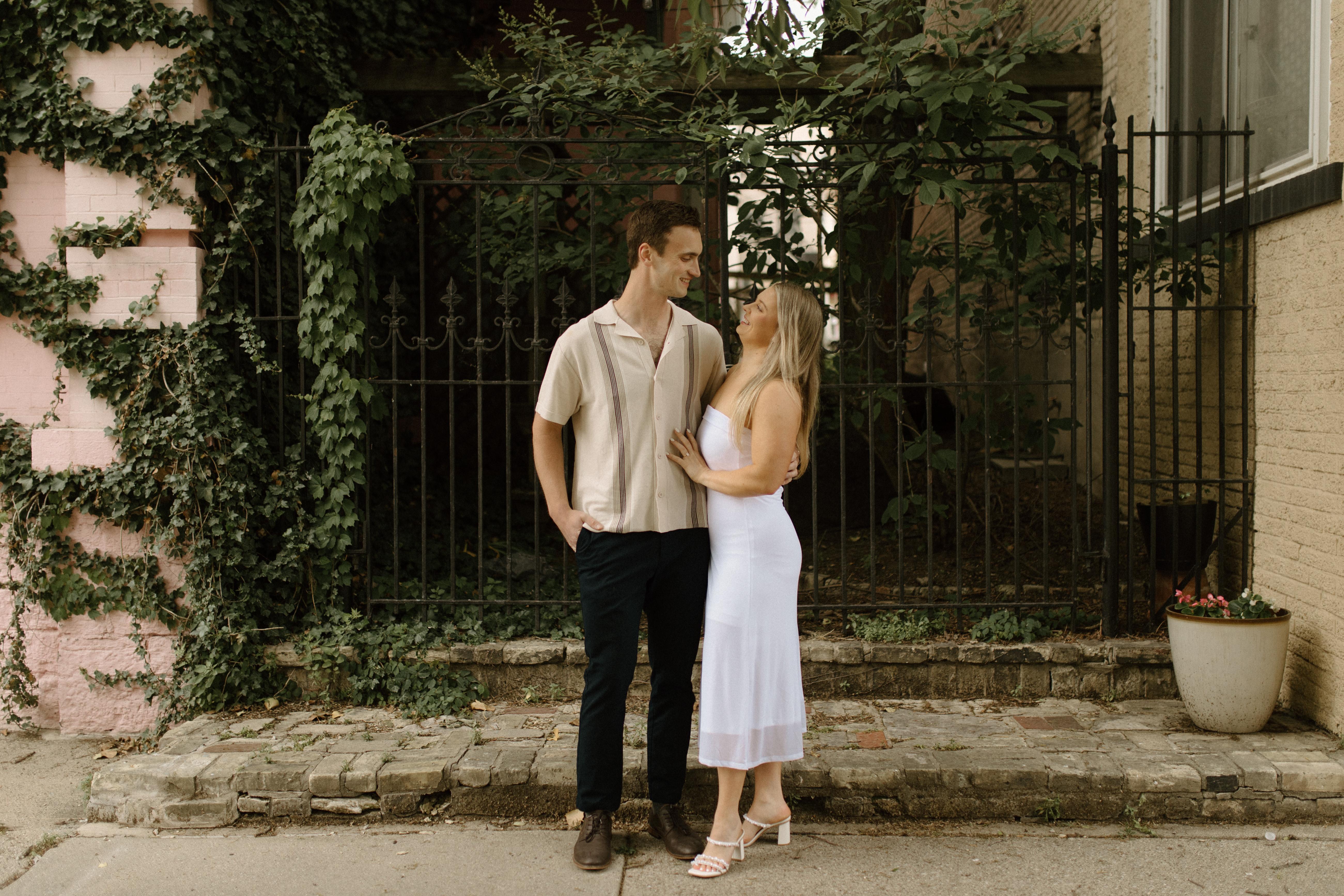 The Wedding Website of Carolyn Hassett and Jonah Van Der Weide