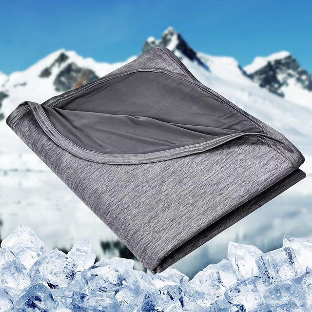 HOMFINE Cooling Blankets for Hot Sleepers - Summer Blanket Thin Lightweight Breathable Soft Double Side Enhanced Cooling Blanket for Bed Couch Sofa, Keep Cool for Night Sweats (Black, 108 x 90 inches)
