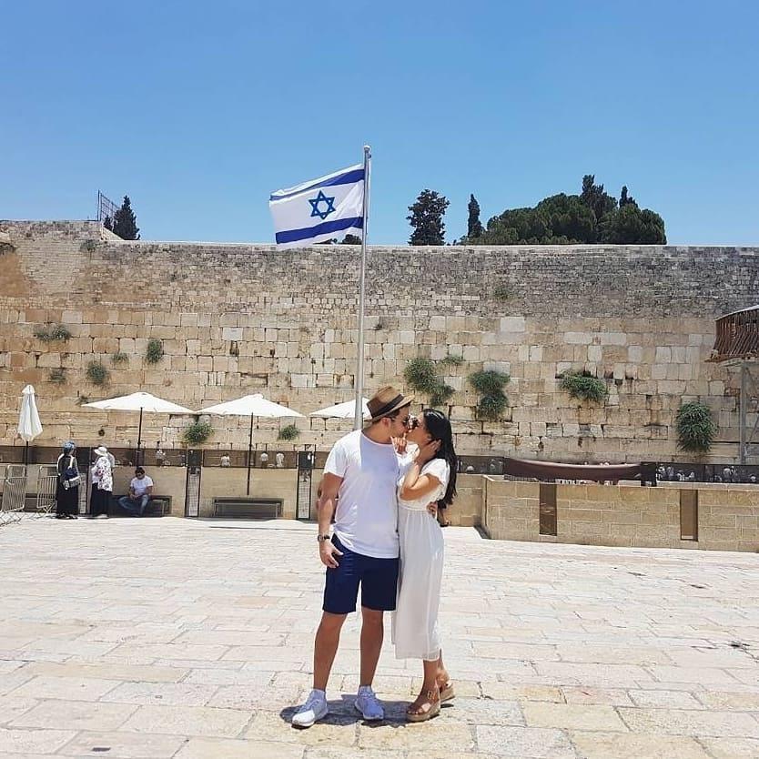 Our first kiss at the Kotel! July 2017.
En el Muro de los Lamentos - Julio 2017.