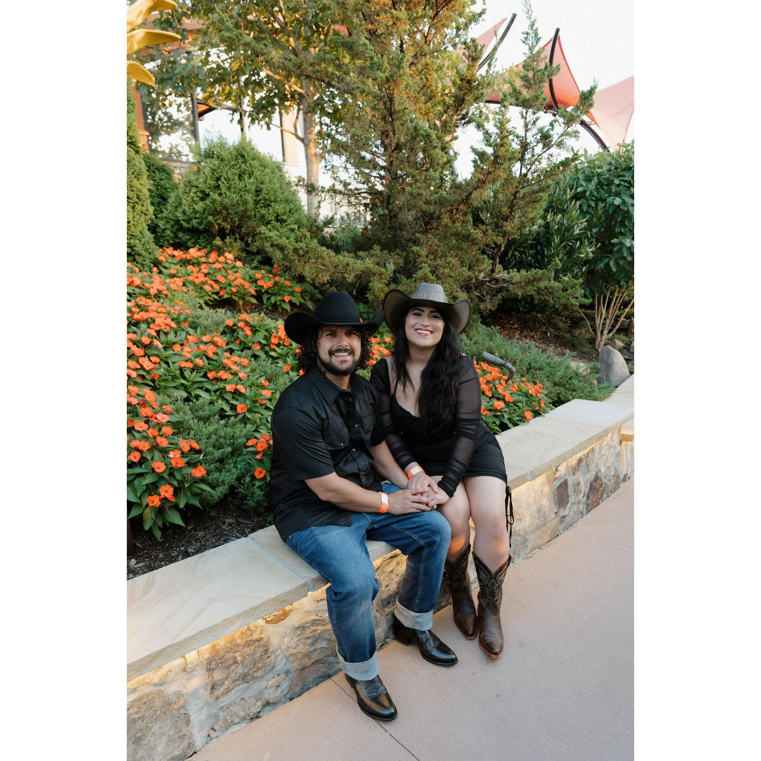 Hector's "fake" photo shoot before popping the question