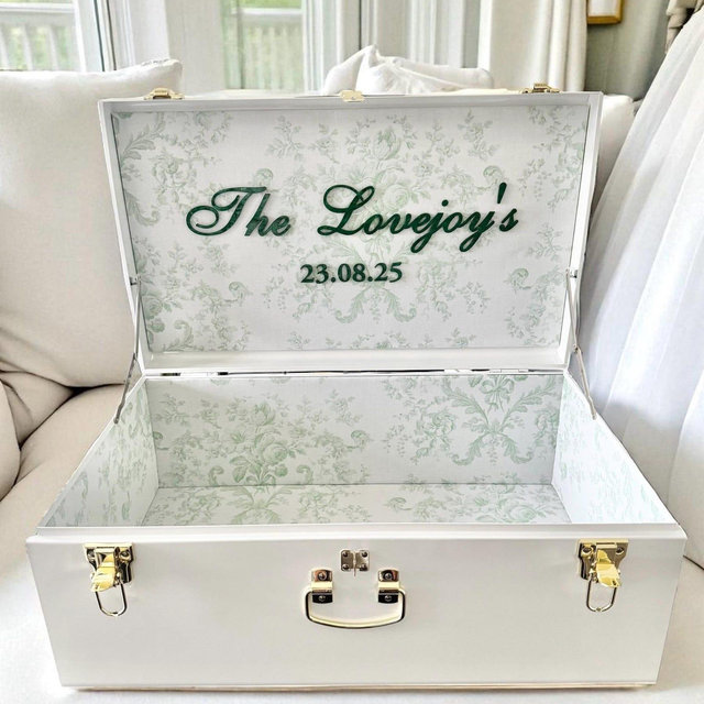 Green Trunk Card Holder Wedding Time Capsule Box Fiancée Proposal Box Bridal Personalized Memory Box Honeymoon Keepsake Chest with Name