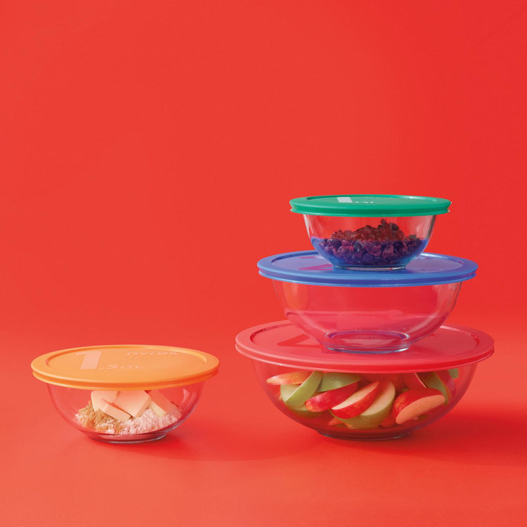 Pyrex, 8-Piece Mixing Bowl Set with Assorted Lids | Zola