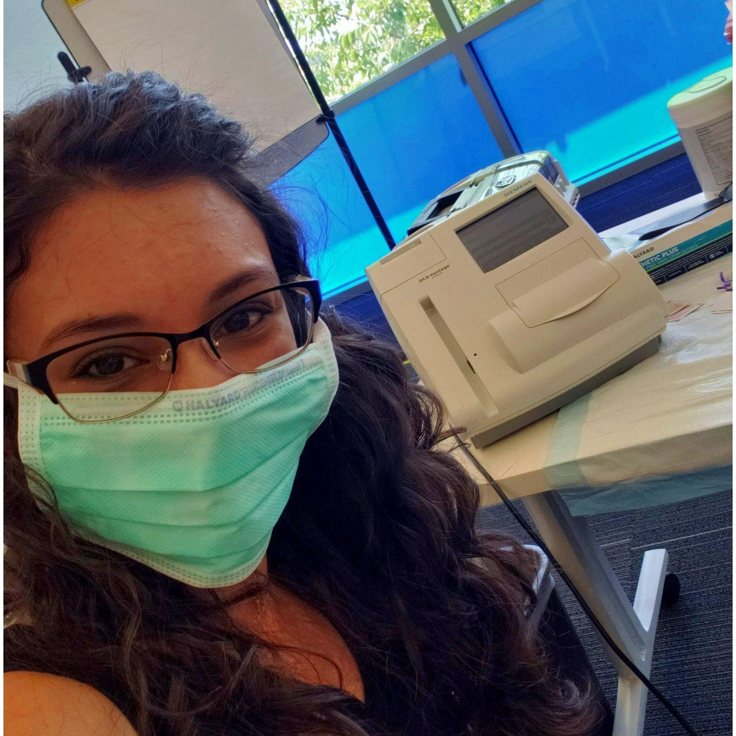 Josie sneaking in a selfie to send to Salomon while waiting for research participants at OHSU!