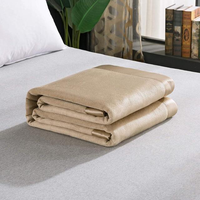EP Mode Luxury Mulberry Silk Blanket with Silk Charmeuse Border (Rugby Tan, King 106" x 88")