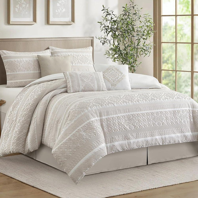 LANCO MODERN LIFESTYLE 7 Piece King Comforter Set, Beige, Elegant Jacquard with Patchwork, Stylish and Cozy Bedding Collection, Premium Bedding Set with Bedskirt, Shams and Pillows