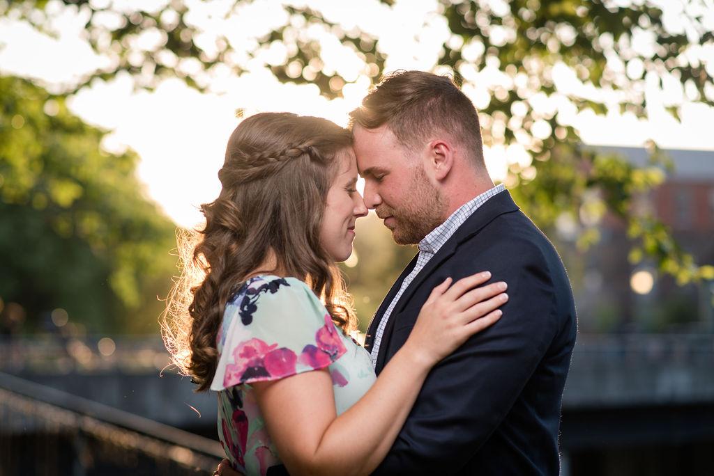 The Wedding Website of Ashlee Lester and Hunter Sjogren