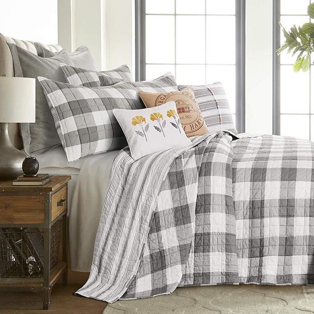 Levtex - Camden Bedspread Set - Queen Bedspread (110 x 118 in.) + Two Standard Pillow Shams (26 x20 in.) - Buffalo Check in Grey and Cream - Reversible Pattern - Cotton
