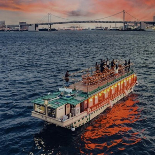 Tokyo Bay dinner cruise for 2