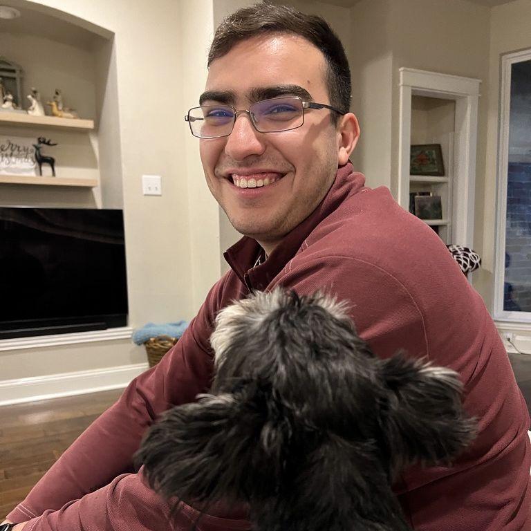 Daniel meets Pepper for the first time 🐶