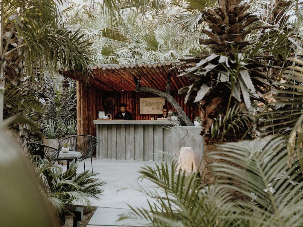 The Wedding Website of Fallon Gallagher and Peter Weyforth