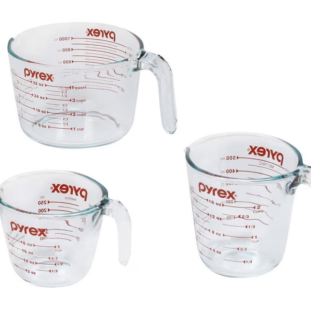 Pyrex Essentials (3-Pack) Glass Measuring Cups Set, (1, 2 & 4 Cup) Measuring Cups For Prepping, Baking and Cooking, Preheated Oven, Dishwasher, Freezer, and Microwave Safe