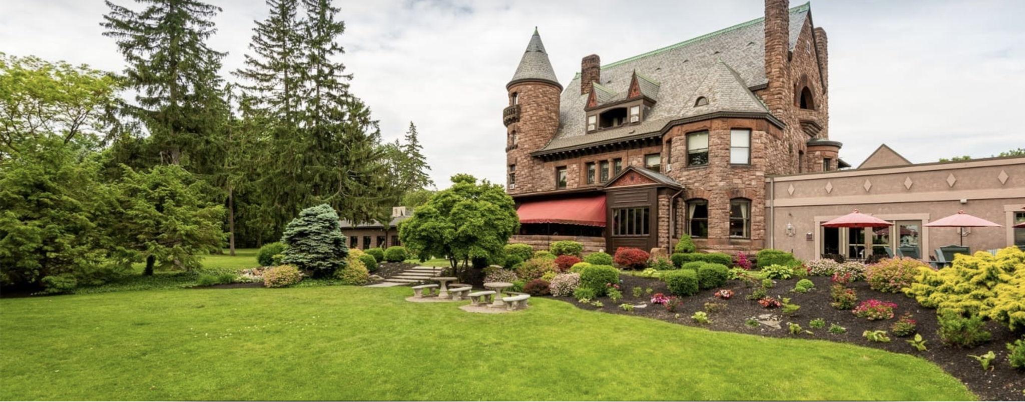 The Wedding Website of Loren Gizzi and Michael Lizzi