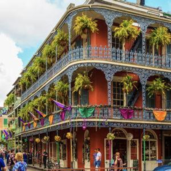 NOLA Honeymoon Accommodations
