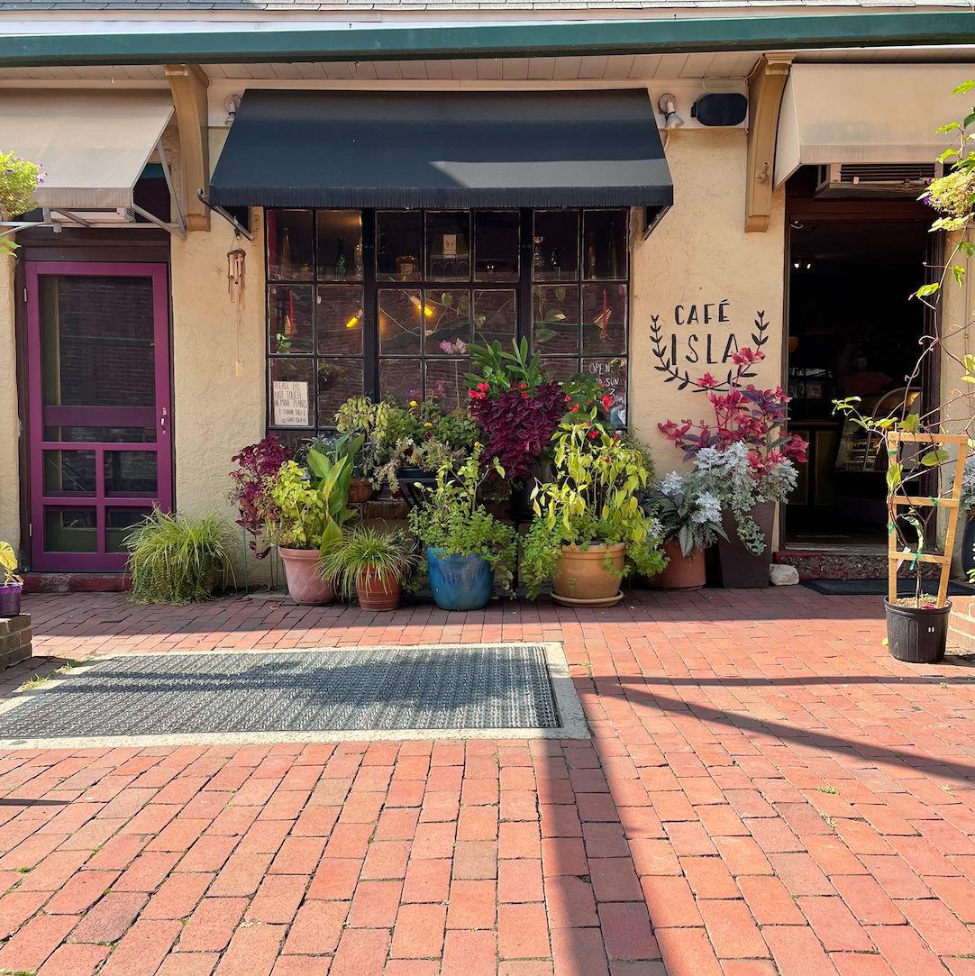 Cafe Isla, Media PA- first date spot!