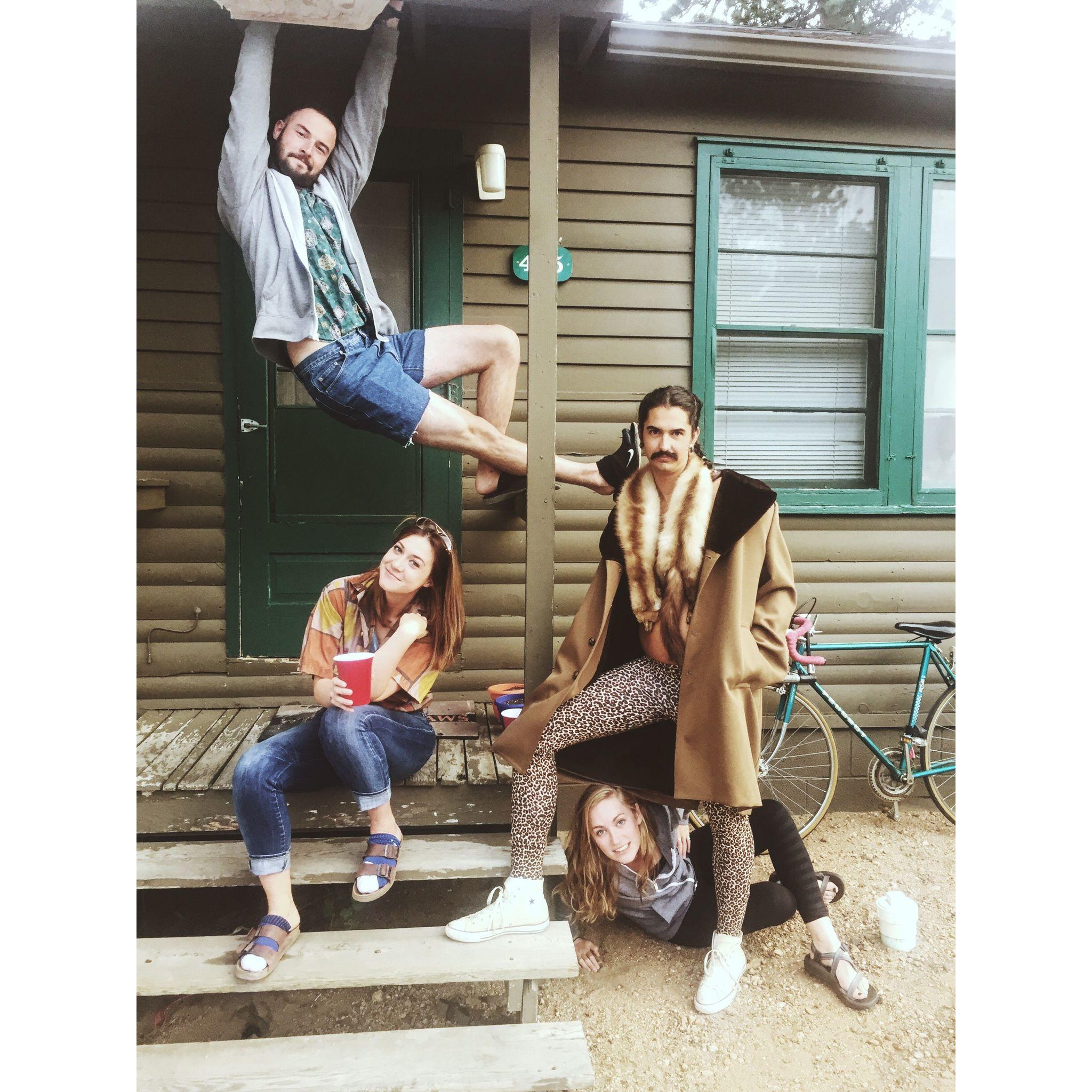 Stoopin with friends on Sundance Circle