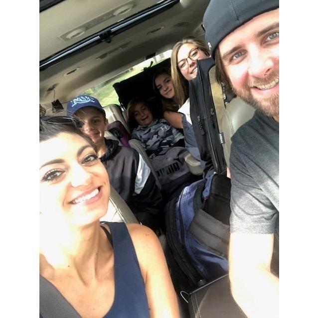 Airport Shuttle, party of 6