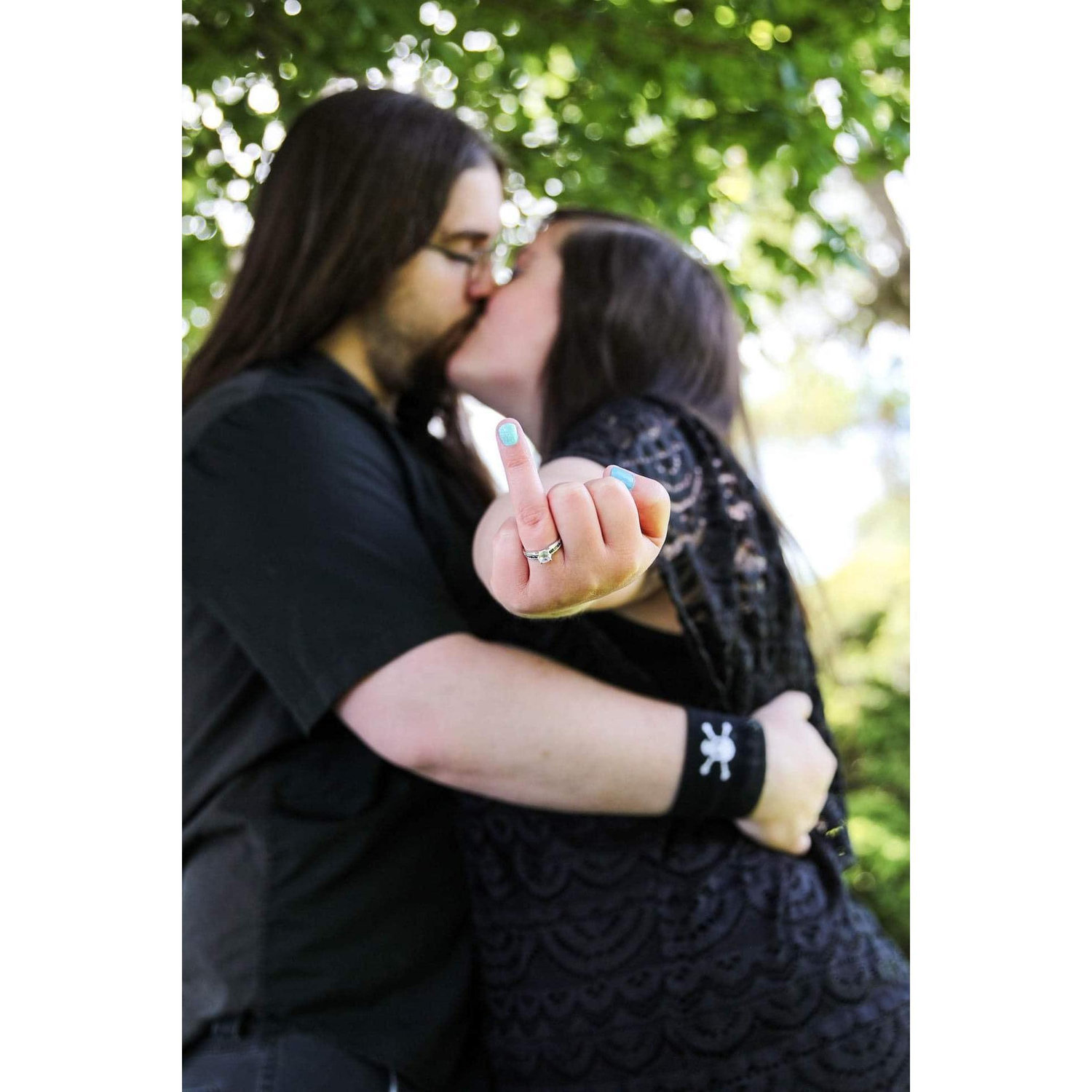 Engagement Photos 🖤
♡Location: North Tonawanda Botanical Gardens
♡Photographer: Alyssa Knowlton, Lyssa Lee Photography