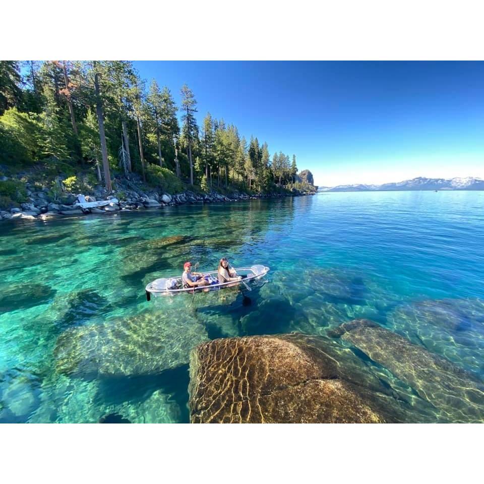 the beautiful, breathtaking and crystal clear water of lake tahoe 🌊😍