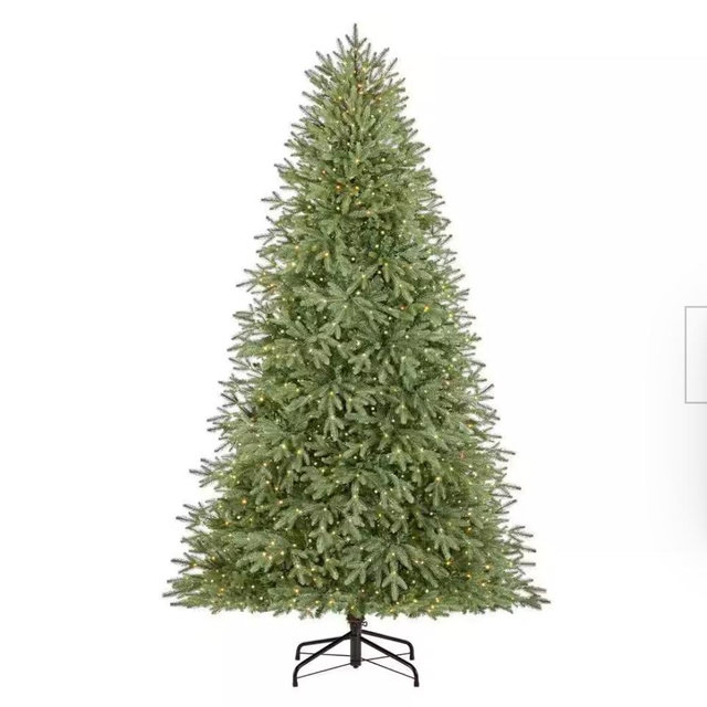 Home Depot 7.5 ft. Jackson Noble Fir LED Pre-Lit Artificial Christmas Tree