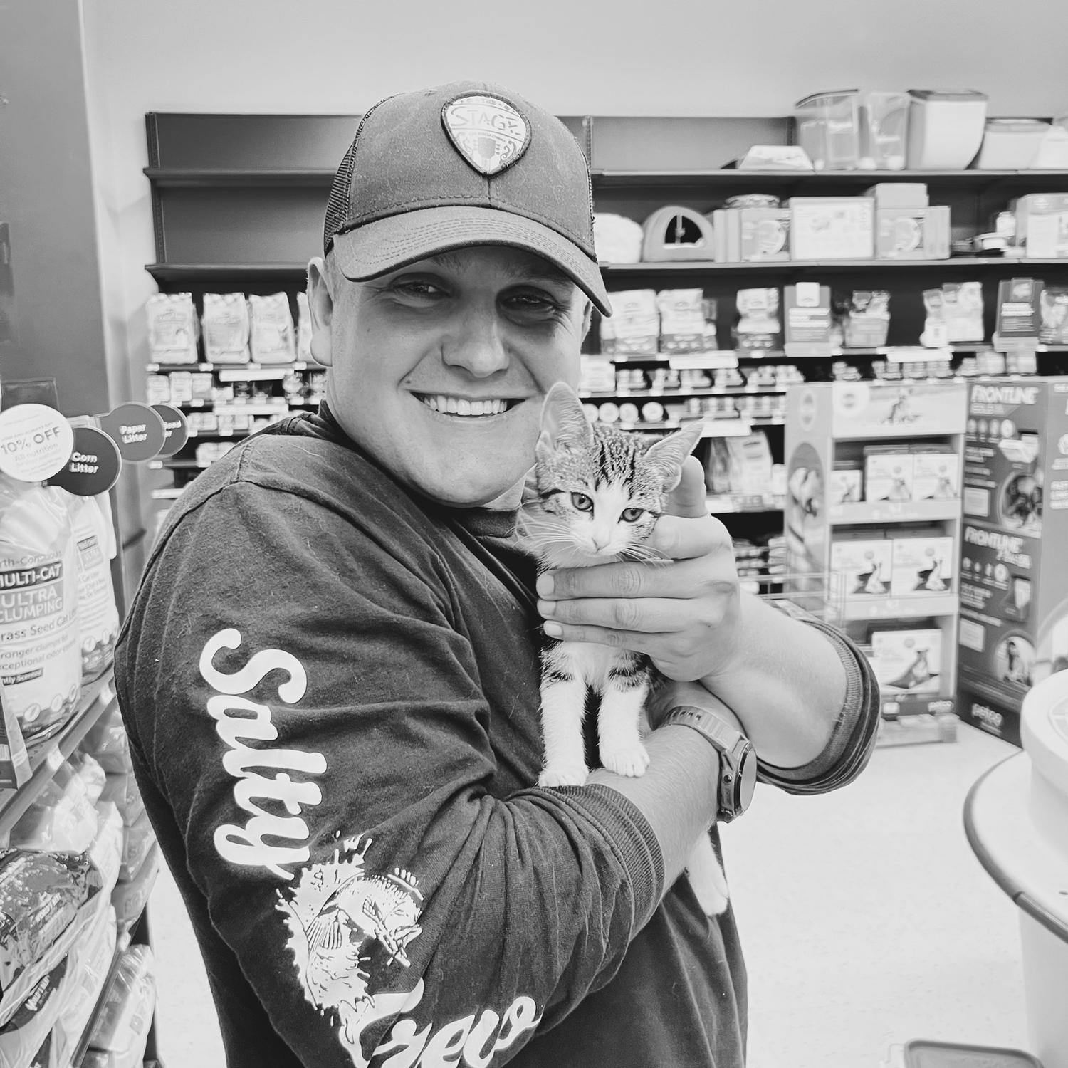 Dad taking his baby girl shopping for the first time at Petco