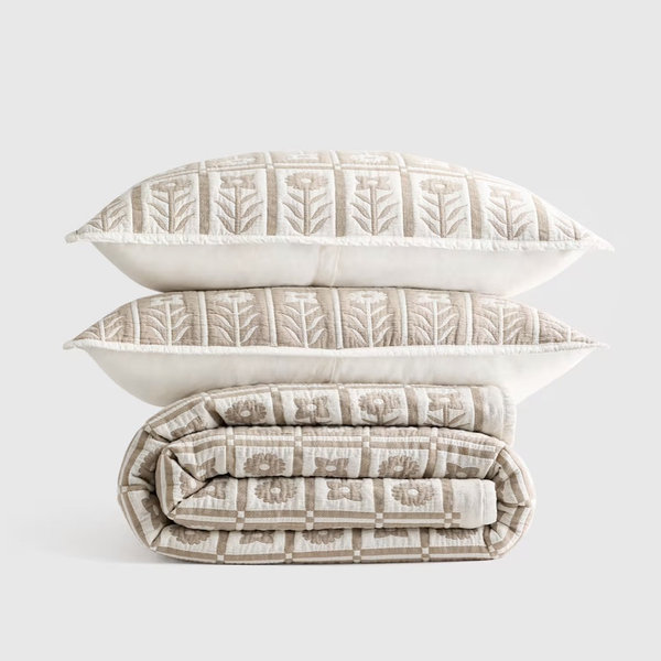 Organic Cotton Jacquard Floral Quilt Set in Toffee