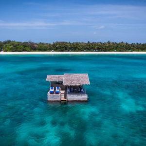Amanpulo Picnic for Two - Honeymoon Experience