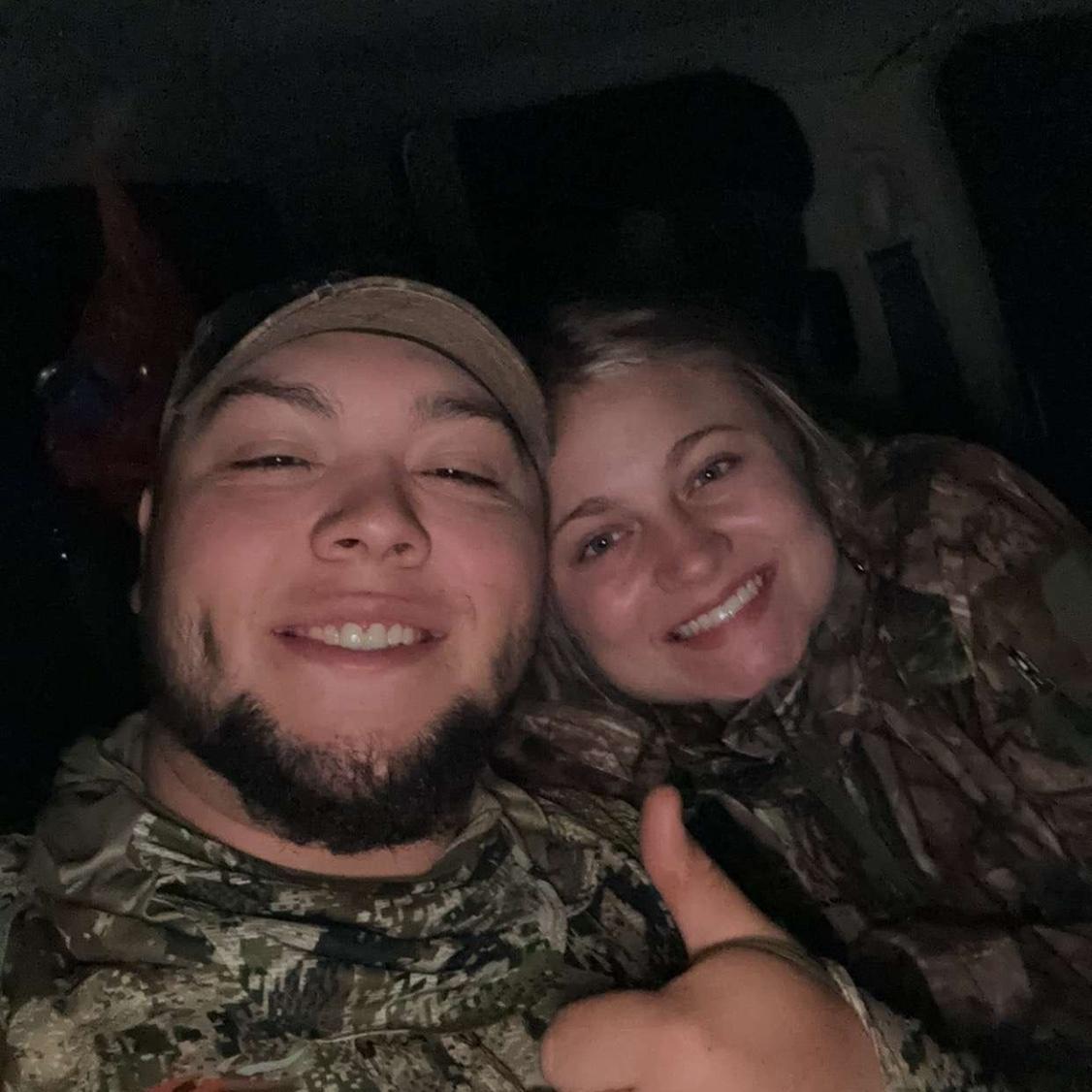 Jason’s first time taking Ashlyn turkey hunting 🦃