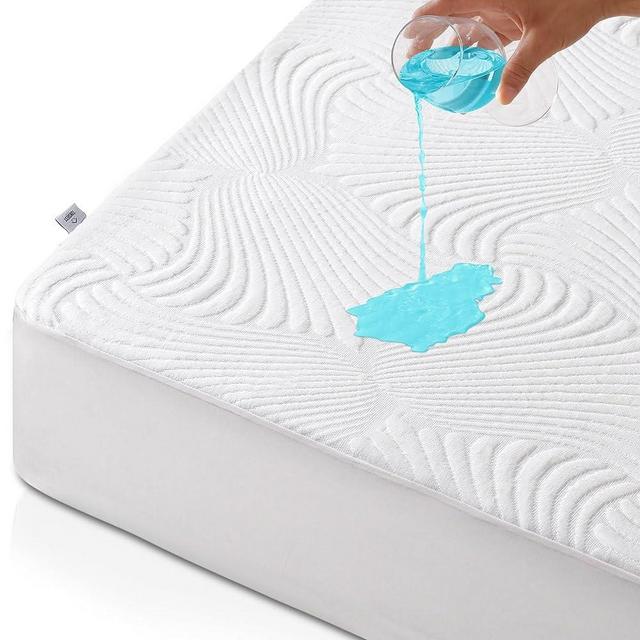 Waterproof Mattress Protector King Size - Cooling Bamboo Rayon Mattress Cover, Soft Breathable Noiseless 3D Air Fabric Bed Mattress Pad Covers, Machine Washable, 8-21" Deep Pocket