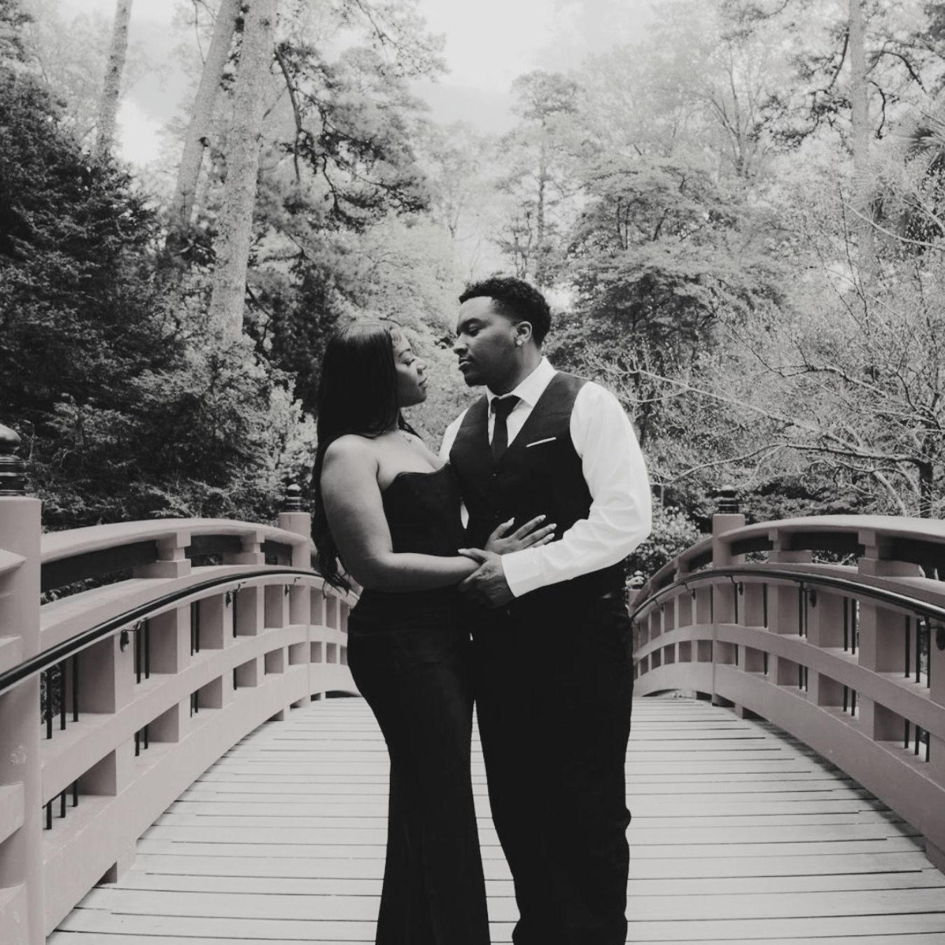 The Wedding Website of Demonie Lewis and Dinasti Motes