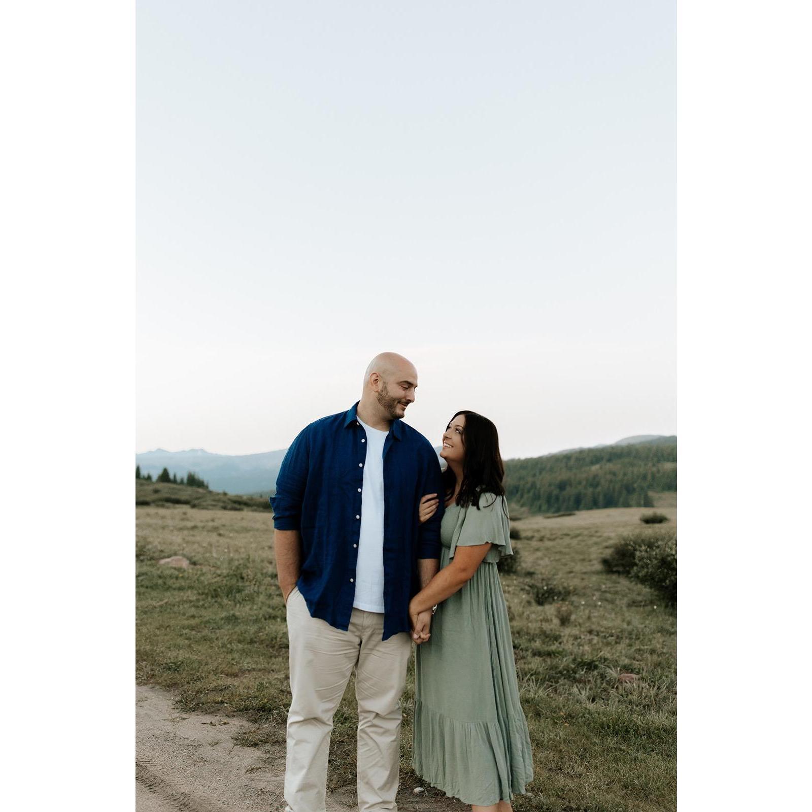 Engagement Pictures in Vail, Colorado