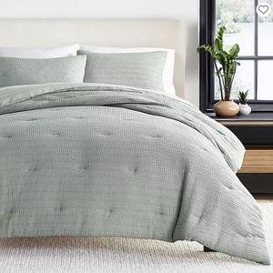 Casual Comfort Waffle Textured Midweight Down Alternative Comforter Set