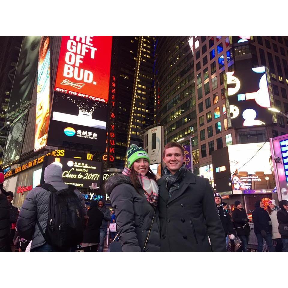 Ryan surprised Amanda with a trip to NYC for NYE as her Christmas Gift!