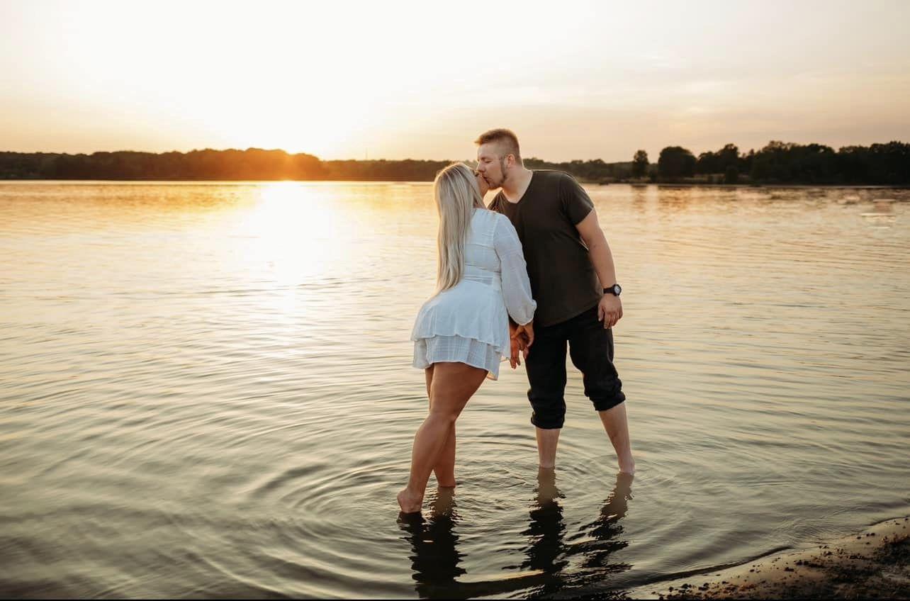 The Wedding Website of Sydney Poston and David Markley