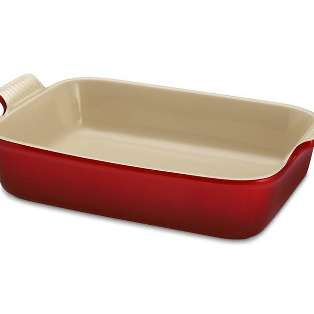 Le Creuset Heritage Stoneware Rectangular Dish, 9" x 12", Red