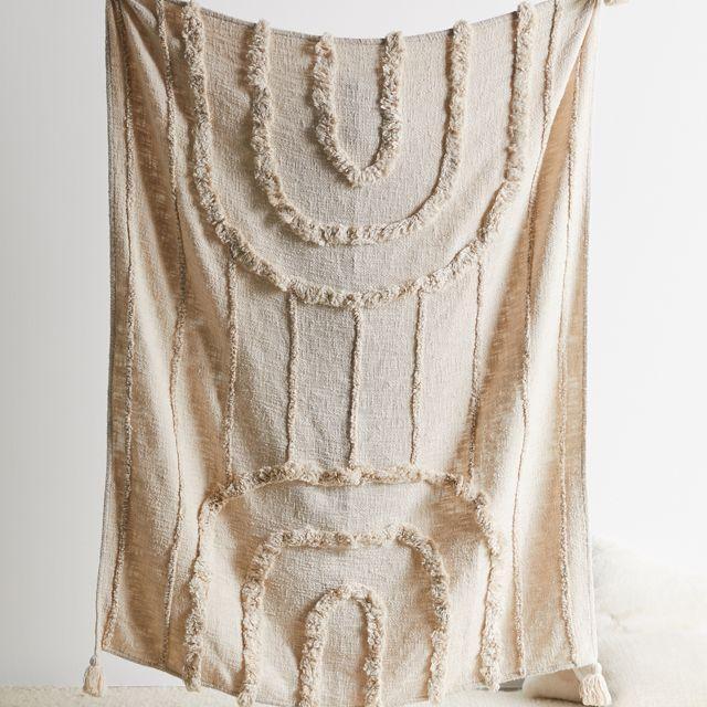 Modern Hilo Tufted Throw Blanket