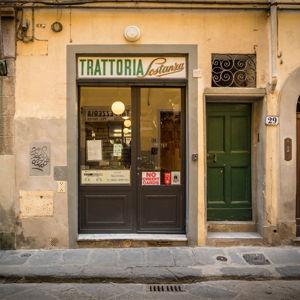 Day Two in Florence: Bottle of Wine at Trattoria Sostanza