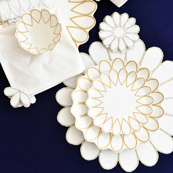 Coton Colors by Laura Johnson Scallop Serving Bowl - Thumbnail 3