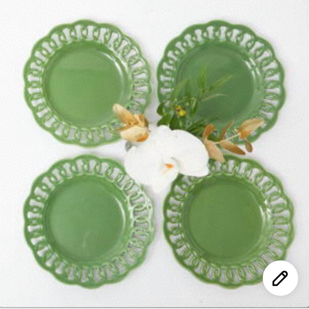 Green Lace Dinner Plates (Set of 4)