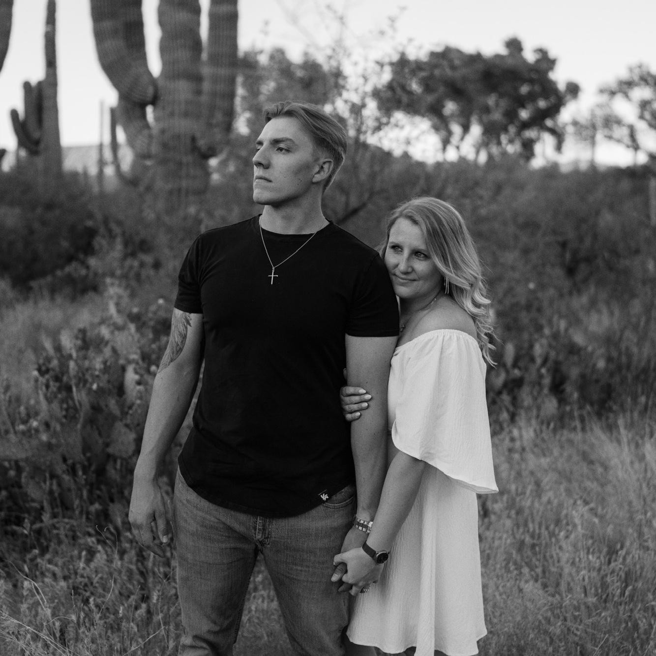Engagement Photos at Jewel of the Creek Preserve