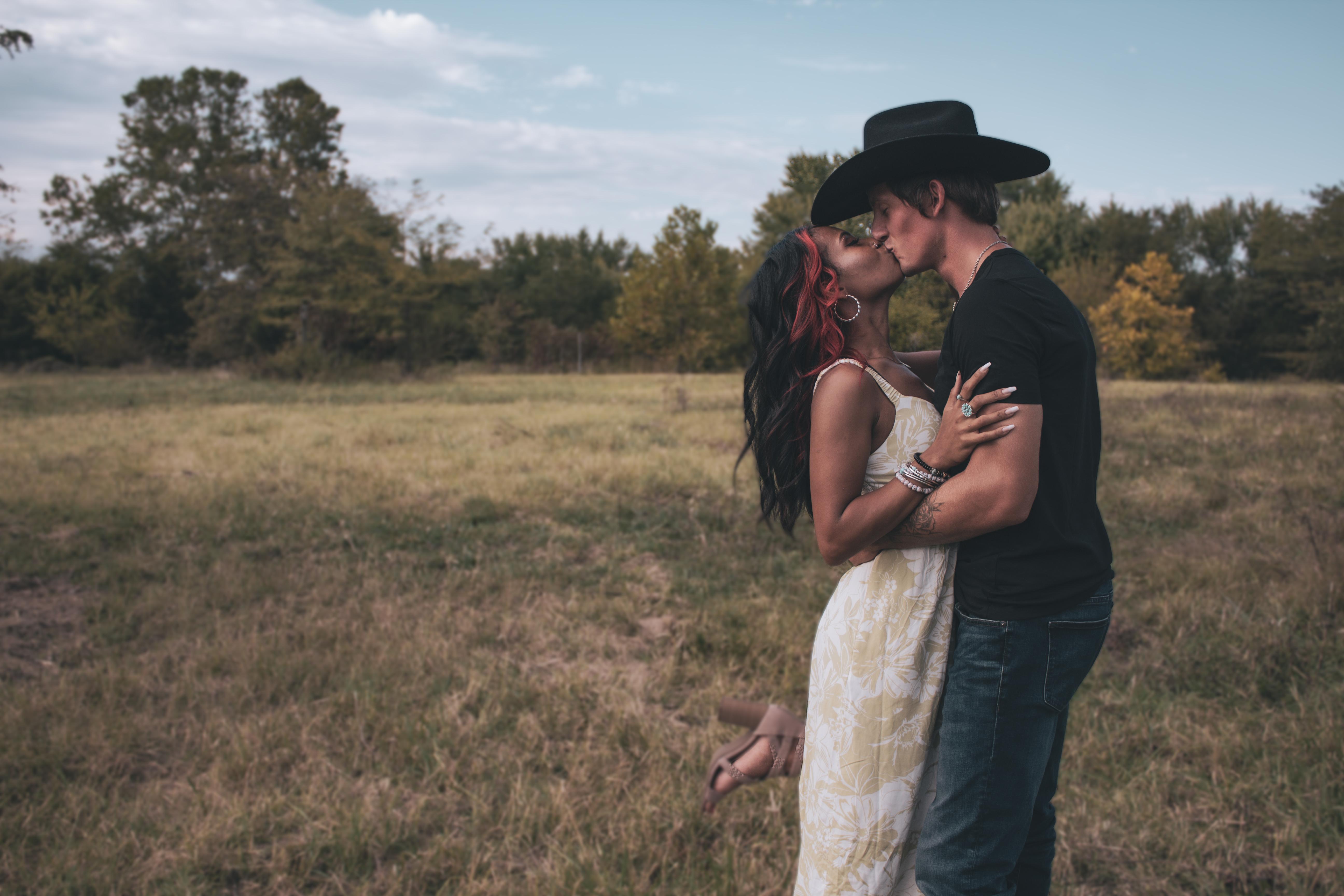 The Wedding Website of Aerial Colon and Austin Milford