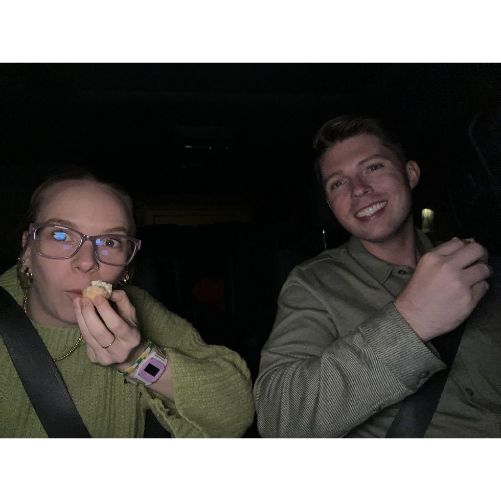 favorite cheap date: $1 cones @ mcdonald's lol