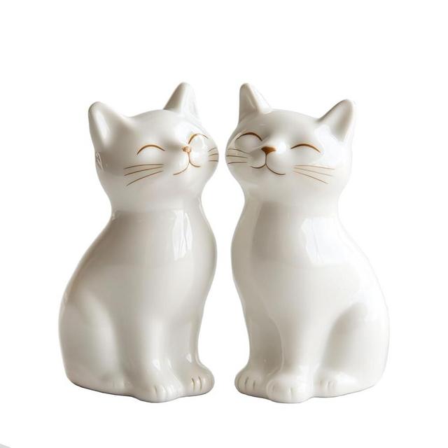 Bicuzat Ceramic Retro Cat Lovers Shape Salt & Pepper Shakers Set, Hand-Painted Cats Salt and Pepper Shakers, 2 PCS Set-White