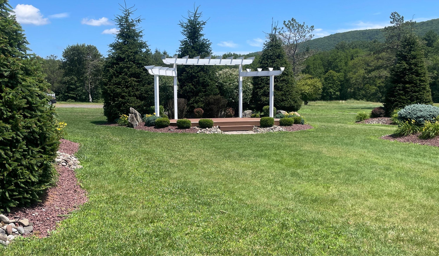 The Wedding Website of Ashley Nicole Fox and Thomas Michael Matthew Zdipko II