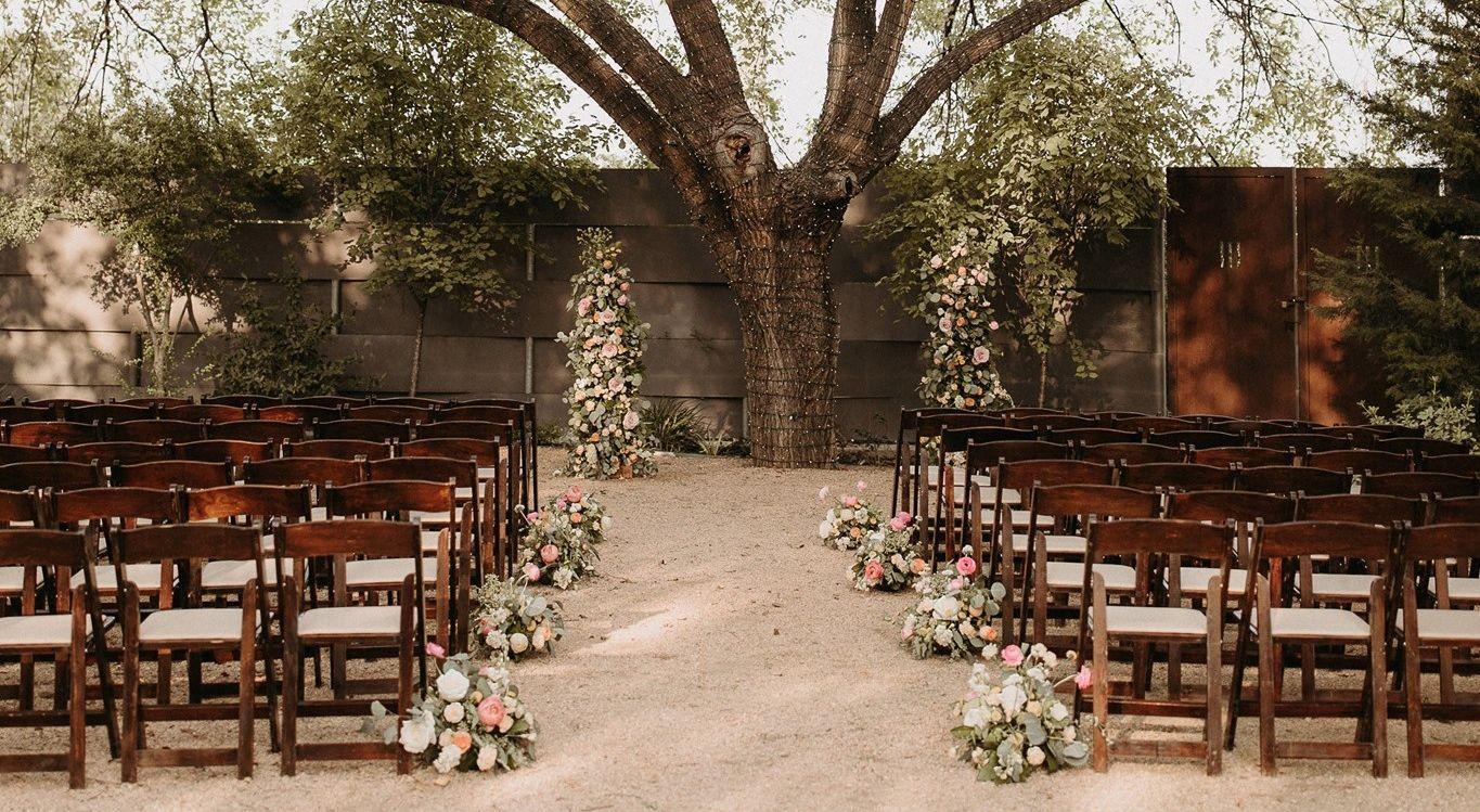 The Wedding Website of Michelle Del Bosque and Ezra Davis