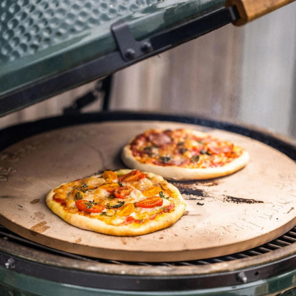 Flat Pizza & Baking Stone for Big Green Egg (Diameter 14 in / 36cm) (for XXL, XL, L)