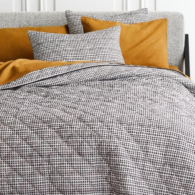 Pentagrid Black and White King Quilt